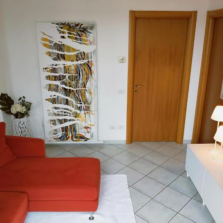 La Casa Del Cuore - Luxury Apartment Olgiate Comasco Exteriör bild