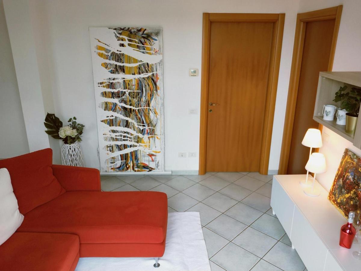 La Casa Del Cuore - Luxury Apartment Olgiate Comasco Exteriör bild
